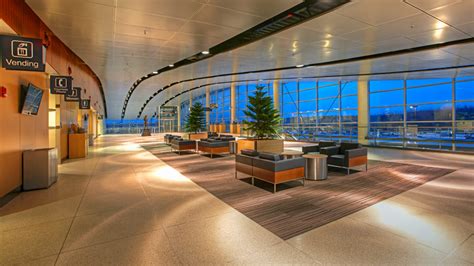 Duluth International .